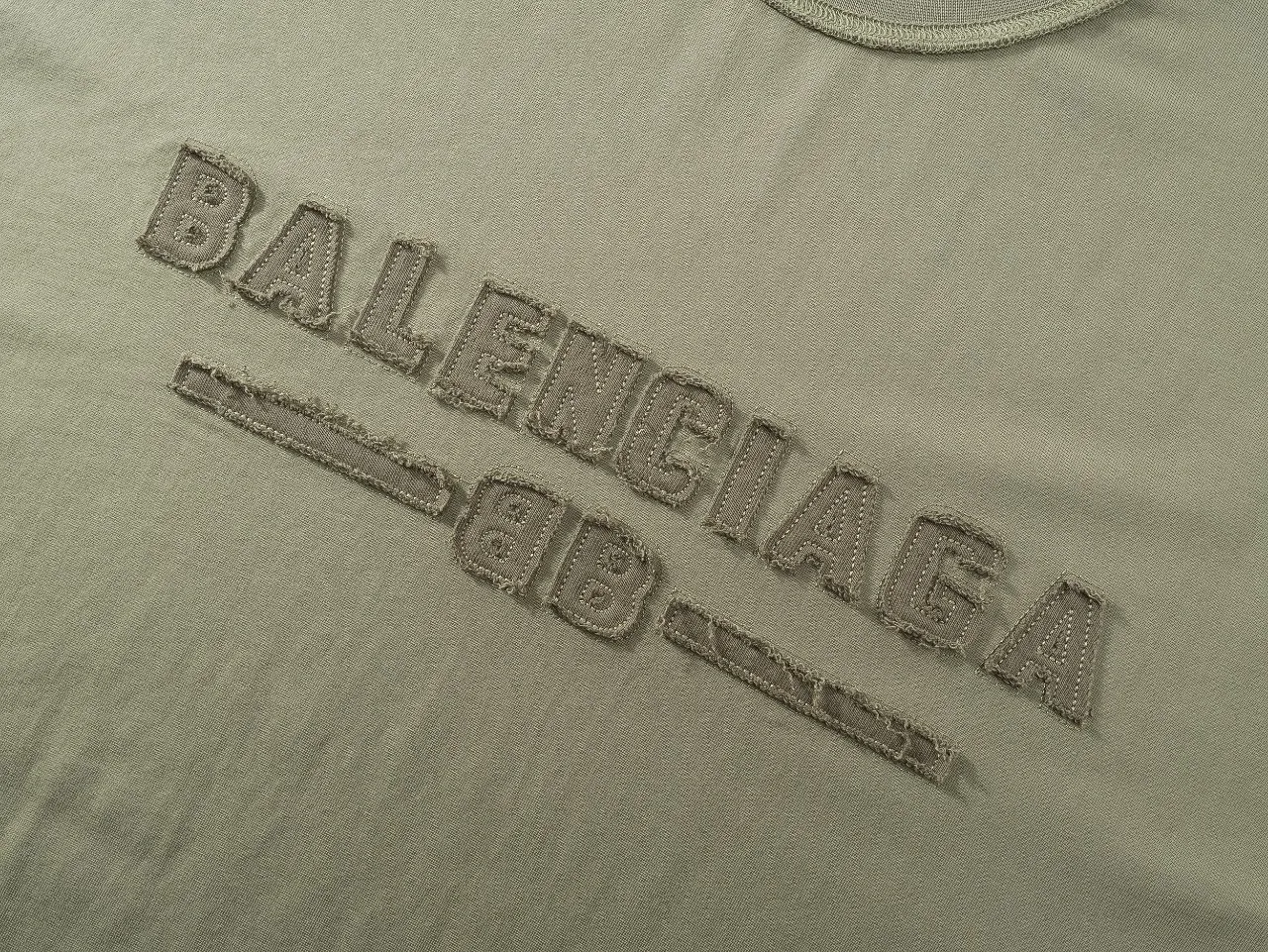 【 . Quality】BALENCI*GA/ #2025New Arrival LOGO T ， ， ， ZP 、 260 ， . ， 。 。Classic LOGO 。 。 , OS . Same Style ：BL 253639 ： ， ，Green Size：XS S M L